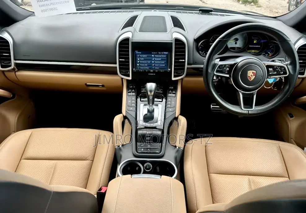 Porsche Cayenne 2016 Black