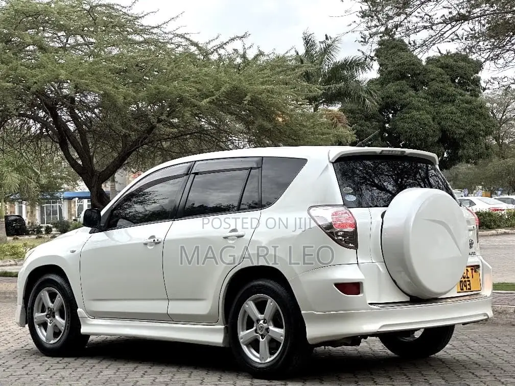 Toyota RAV4 2.0 4x4 2007 White