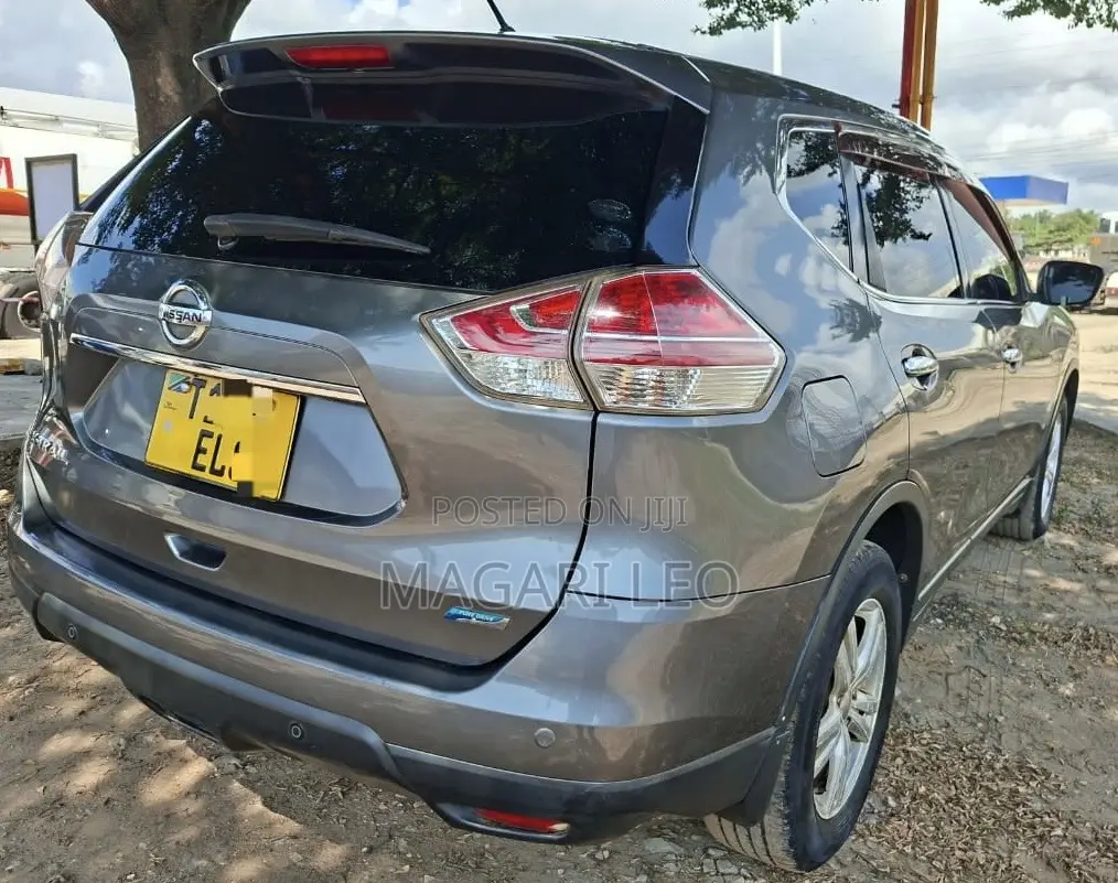 Nissan X-Trail 1.6 Diesel FWD 2014 Gray