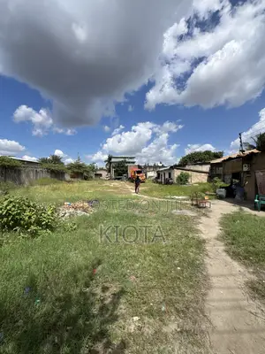 Yard for Rent Makumbusho