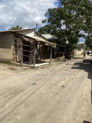 14bdrm House in Mjimwema, Kigamboni for sale