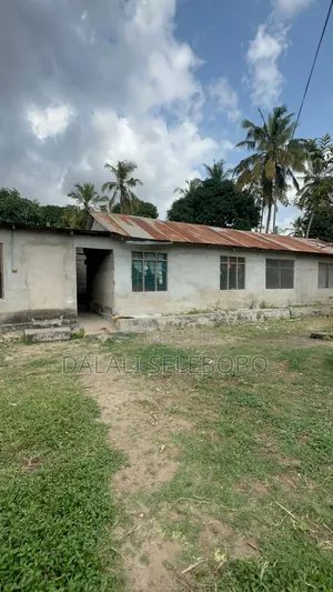 6bdrm Bungalow in Gongo La Mboto, Ilala for sale