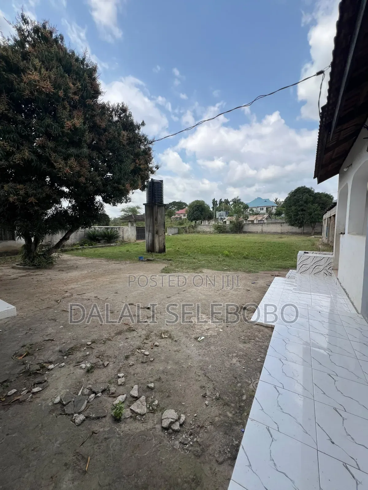 6bdrm Bungalow in Gongo La Mboto, Ilala for sale