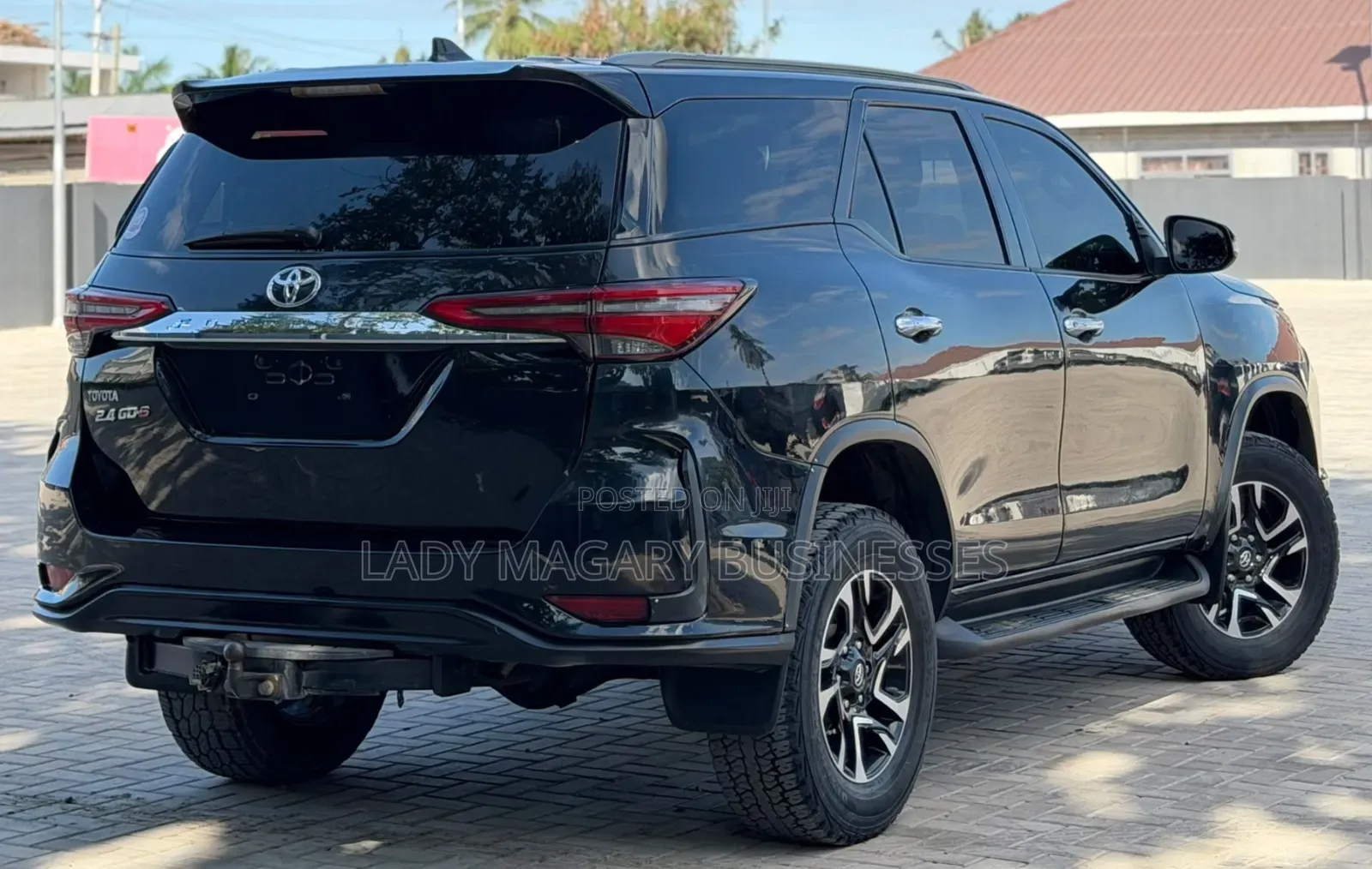 Toyota Fortuner 2.4 D AWD 2018 Black