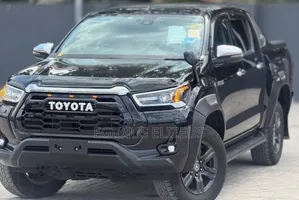 Toyota Hilux 2021 Black