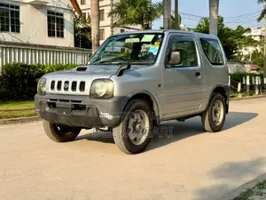 Mitsubishi Pajero 2000 Silver