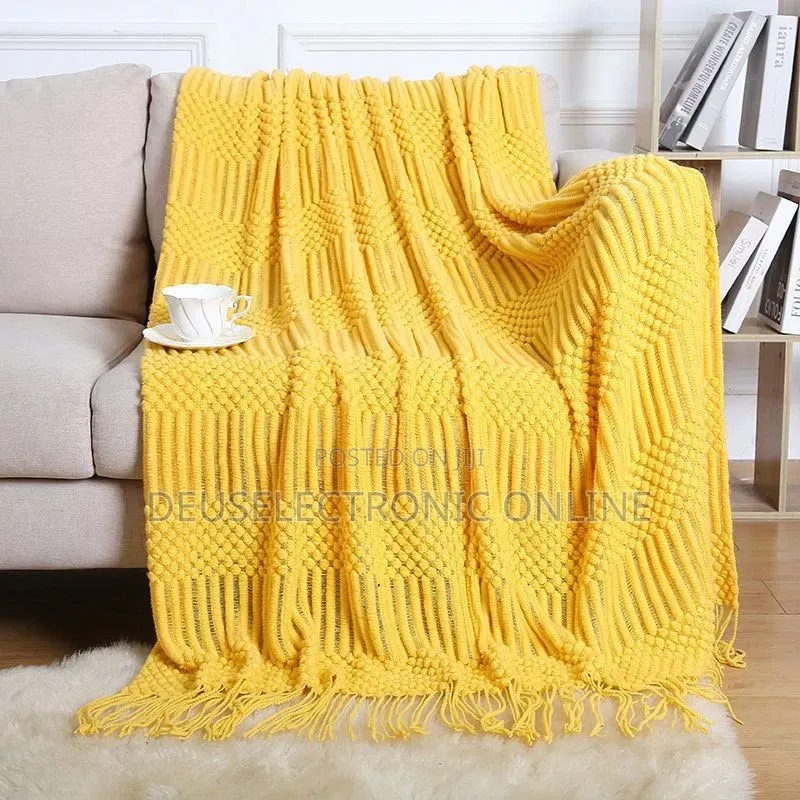 Throw Blanket Reja