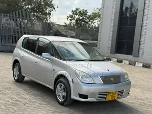 Toyota Opa 2002 Silver