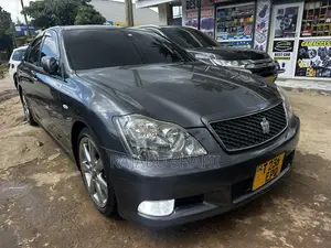 Toyota Crown 2007 Gray