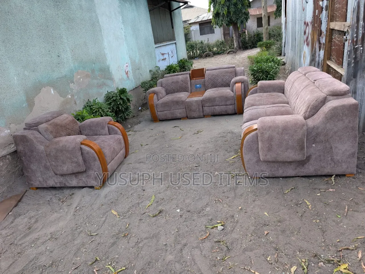 Fibers and Spring Sofa