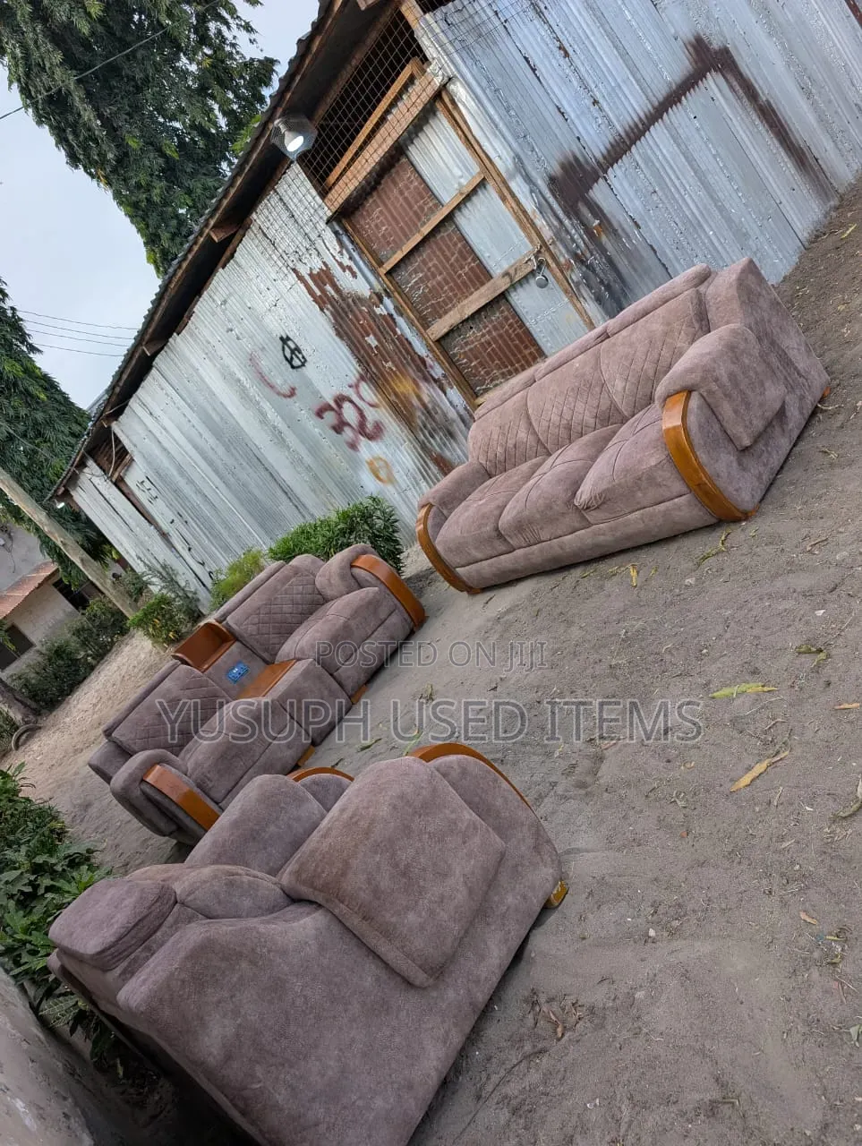 Fibers and Spring Sofa