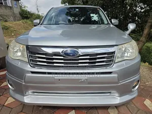 Subaru Forester 2010 Silver