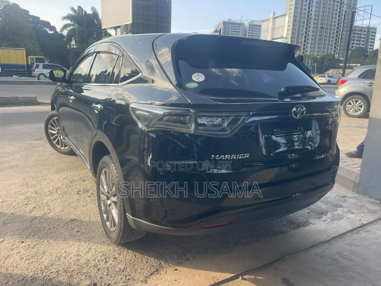 Toyota Harrier 2.0 2016 Black