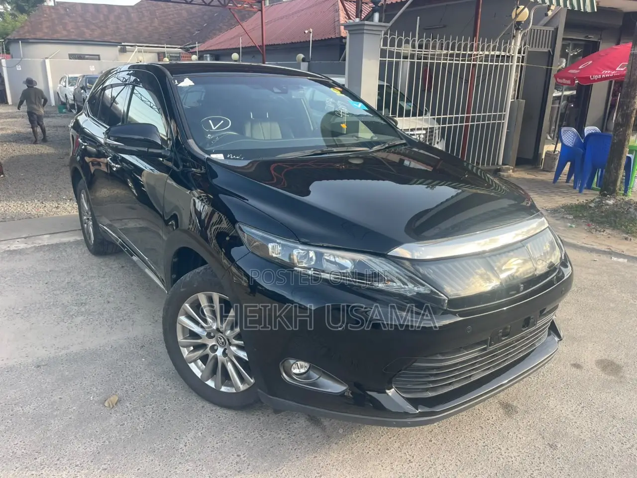 Toyota Harrier 2.0 2016 Black