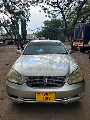 Toyota Mark II 2000 Silver