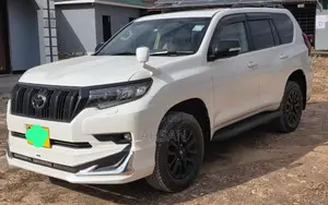 Toyota Land Cruiser Prado 2.7 2022 White
