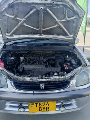 Toyota Raum 1999 Silver