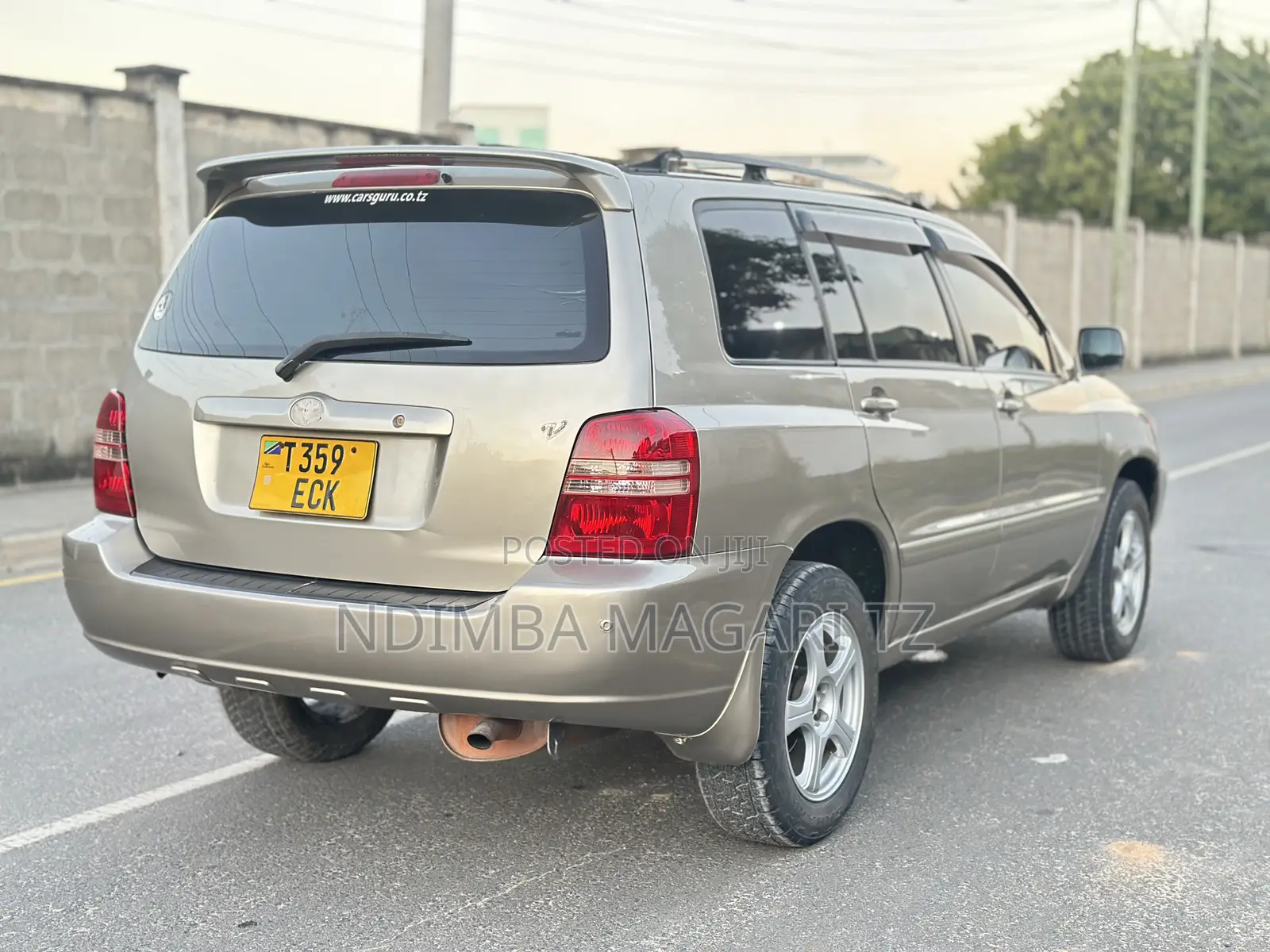 Toyota Kluger 2005 Beige