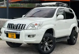 Toyota Land Cruiser Prado 2006 White