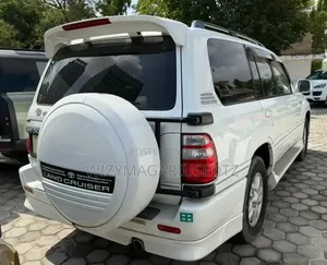 Toyota Land Cruiser 2004 Burgundy