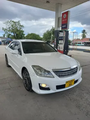 Toyota Crown 2009 Pearl