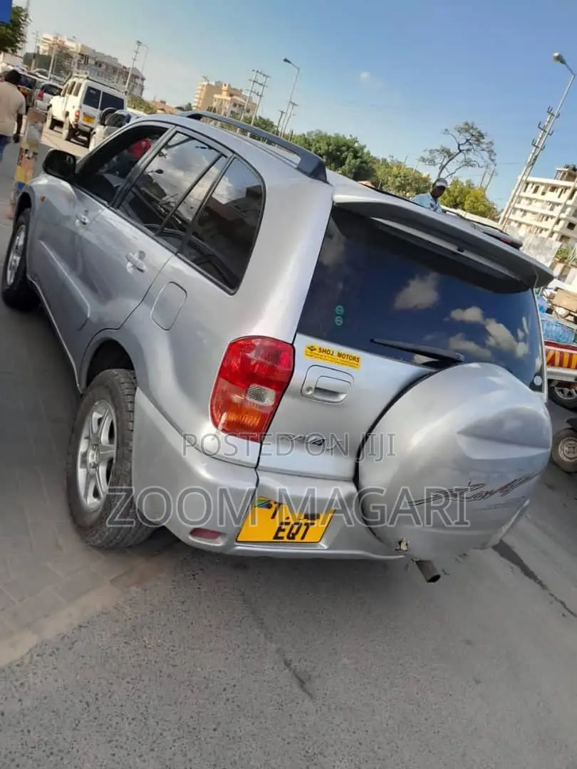 Toyota RAV4 2005 Silver