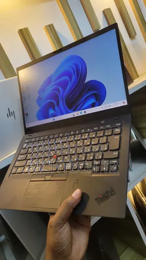 Laptop Lenovo ThinkPad X1 Carbon Gen11 8GB Intel Core i5 SSD 256GB