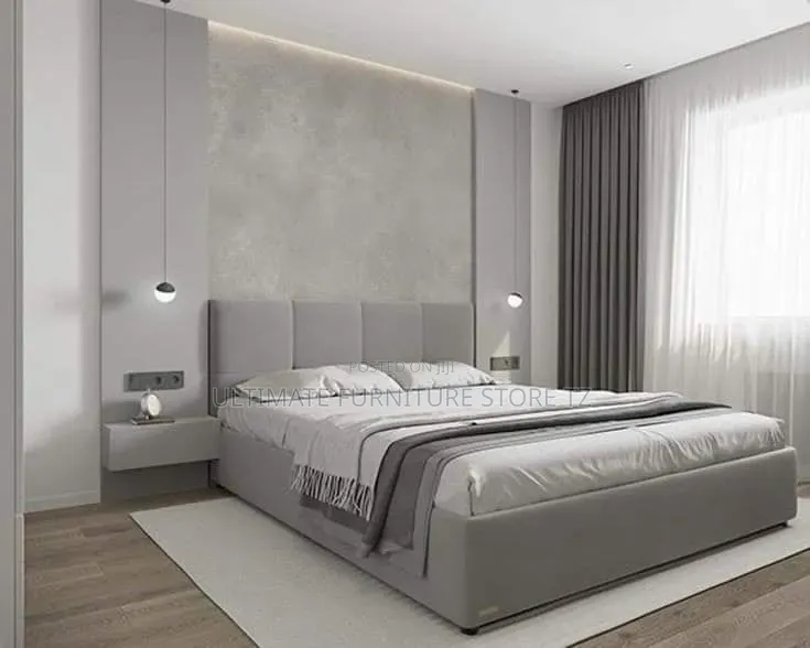 Strips Bed Available
