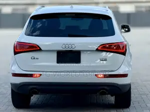 Audi Q5 2.0T Premium AWD quattro 2016 White