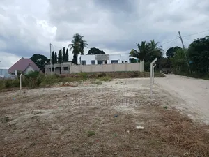 Kiwanja Kizuri Sana Kinauzwa Goba Mtaa Wa Muhimbili