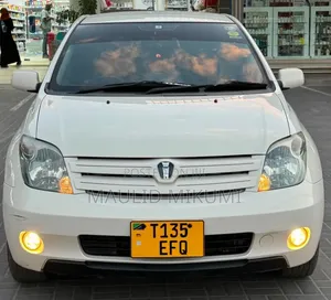 Toyota IST 2003 White