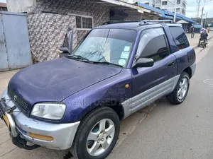 Toyota RAV4 1999 Blue