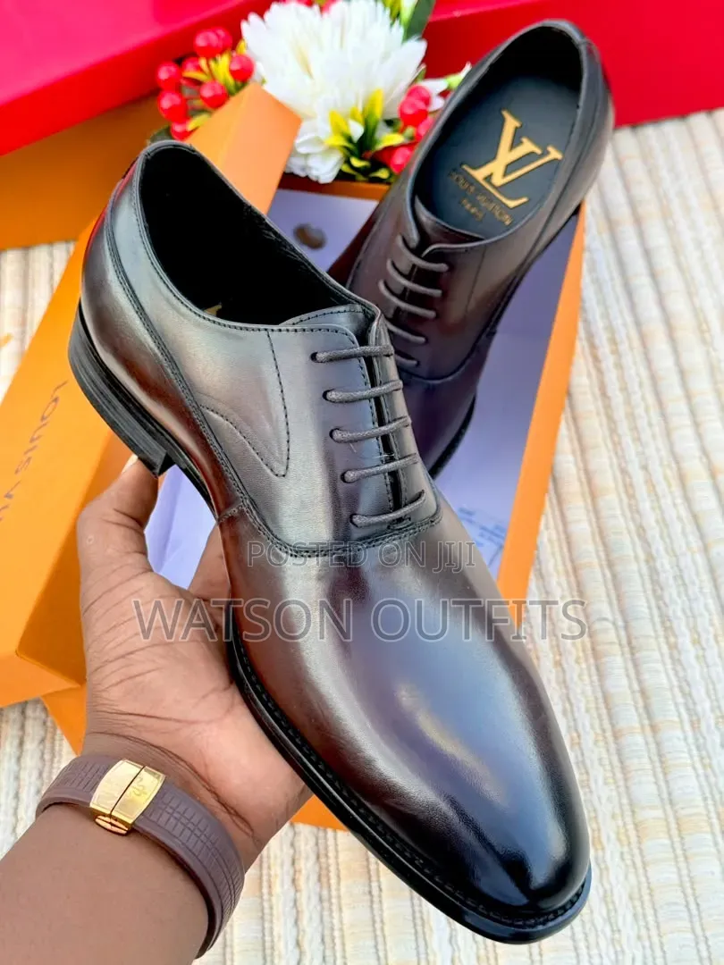 2 Colours Lv or Louis Vuitton Brand Men's Leather Shoes or Footwears