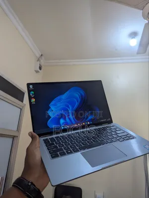 Laptop Dell Latitude 7400 2-in-1 16GB Intel Core i7 SSD 512GB