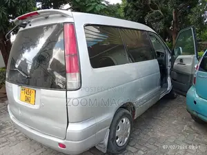 Toyota Noah 2001 Silver