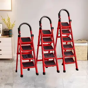 Foldable Steel Ladder With Anti Slip Pedals and Tool Tray 6 Steps