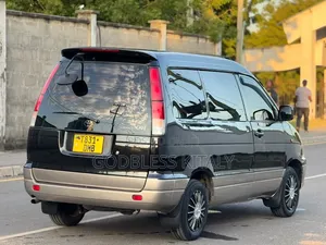 Toyota LiteAce Noah 2000 Black