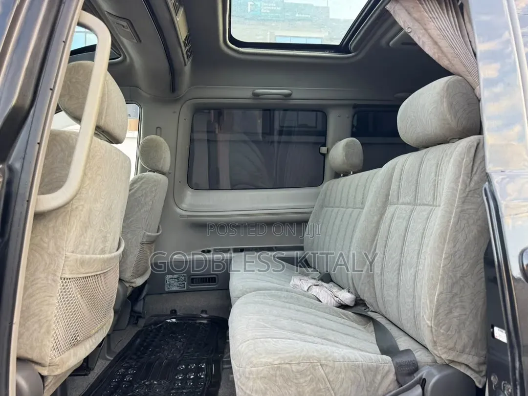 Toyota LiteAce Noah 2000 Black