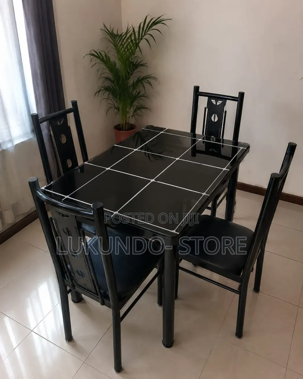 Dinning Table 4people