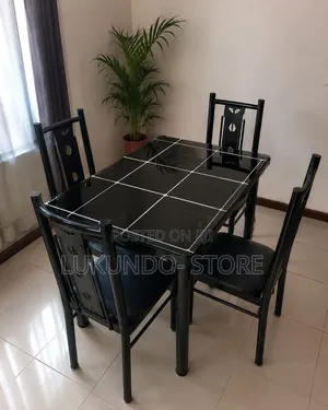 Dinning Table 4people