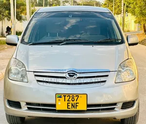 Toyota Corolla Spacio 2004 Silver
