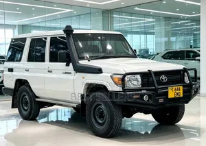 Toyota Land Cruiser 2019 White