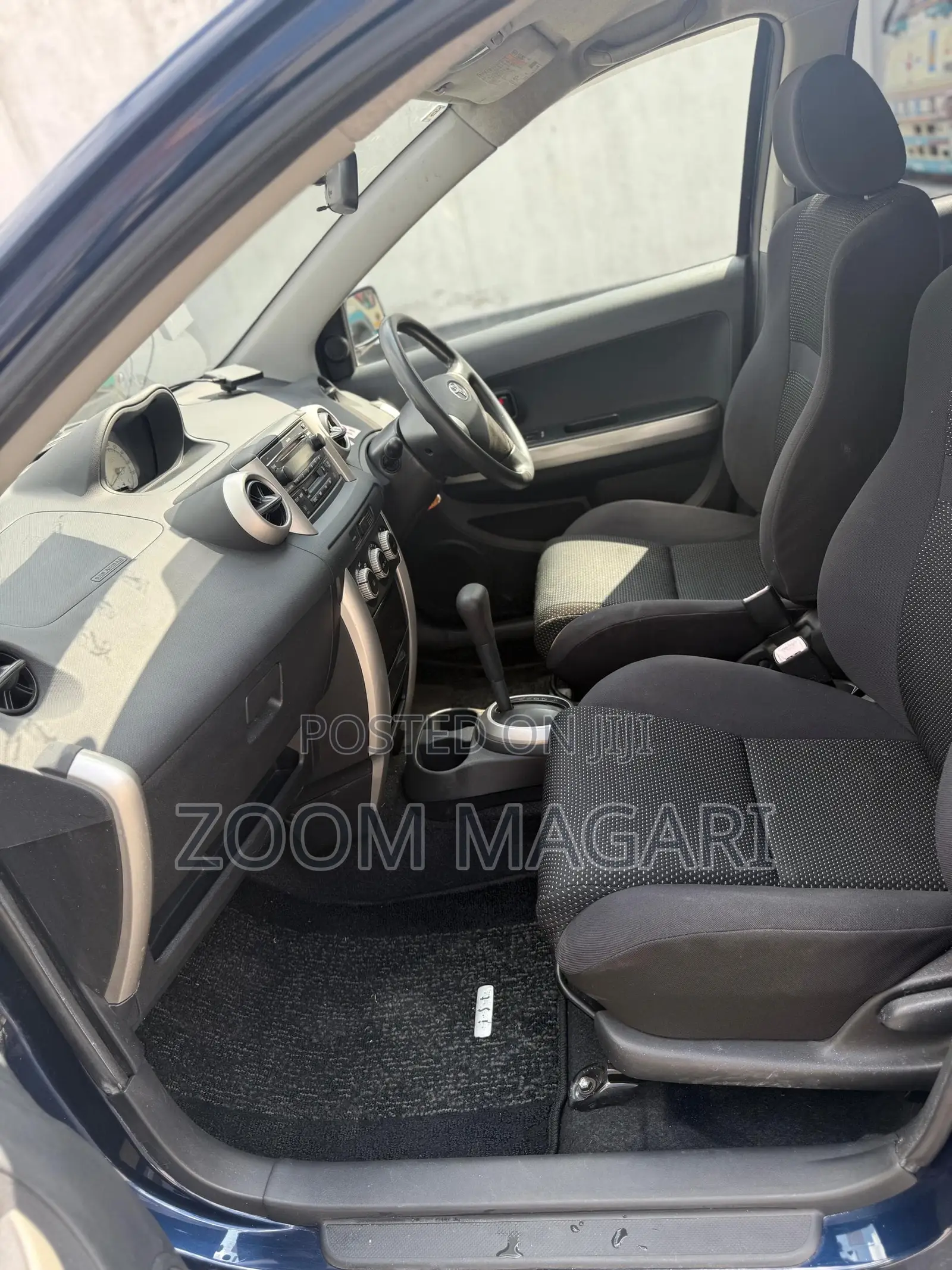Toyota IST 2003 Black
