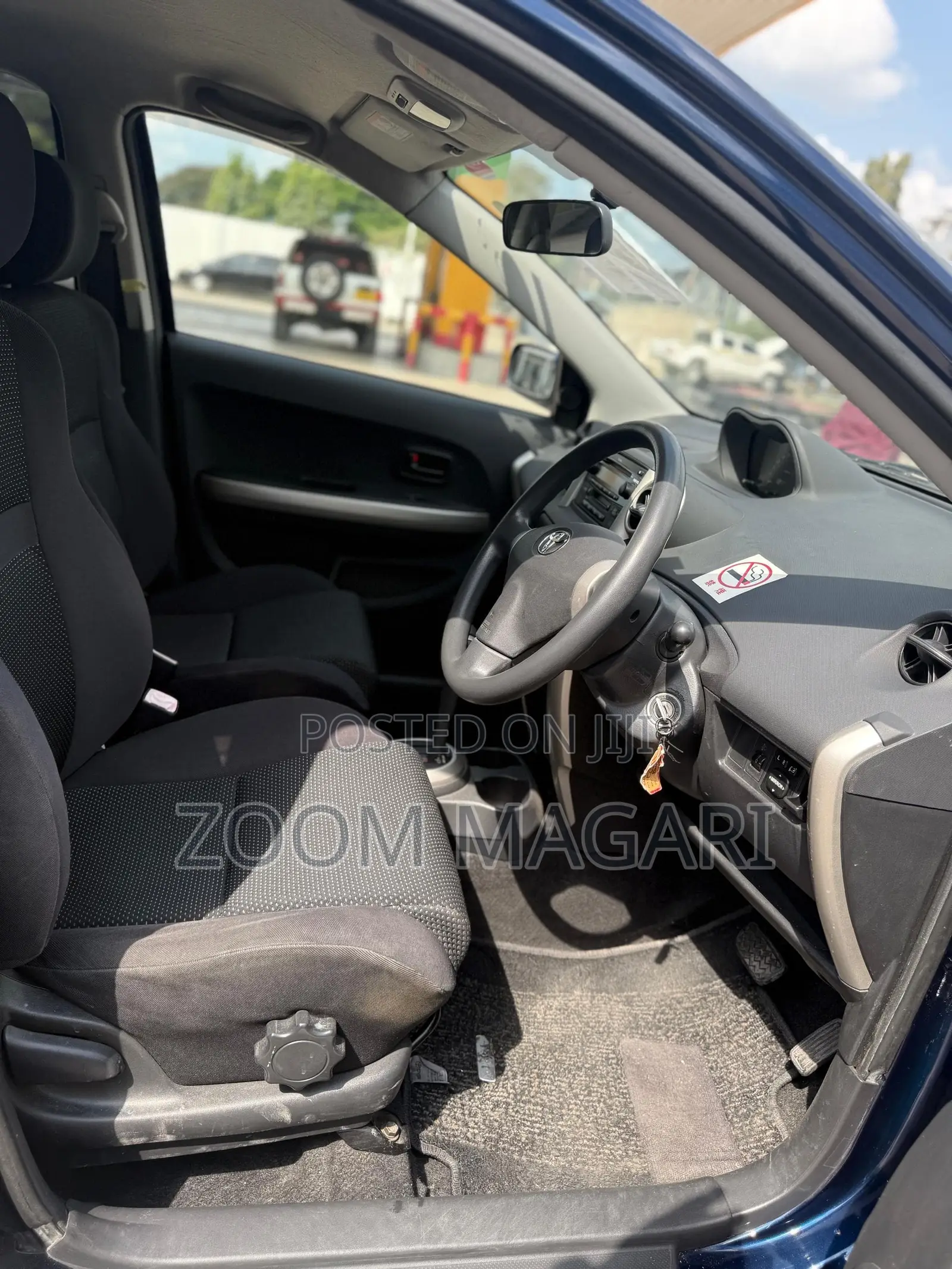 Toyota IST 2003 Black