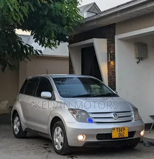Toyota IST 2004 Blue