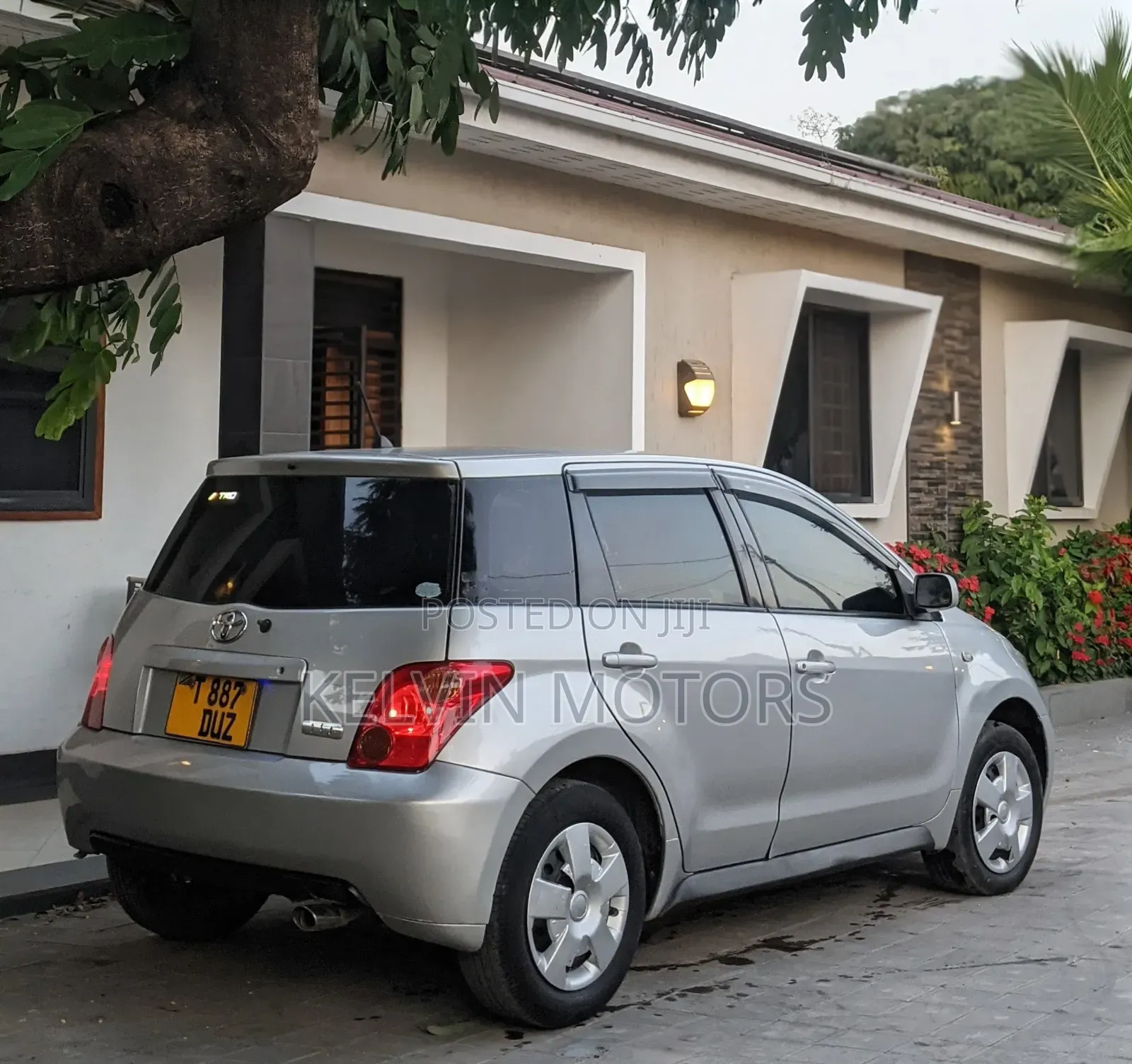 Toyota IST 2004 Blue