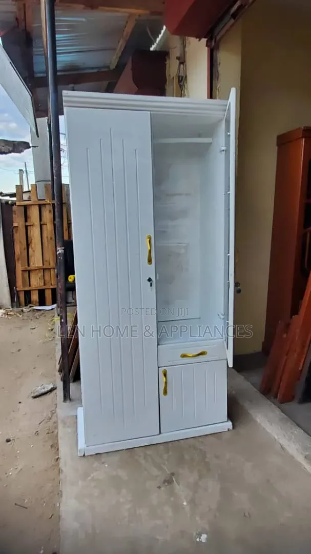 Kabati La Nguo Color White Milango Miwili