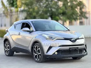 Toyota C-HR 2017 Silver