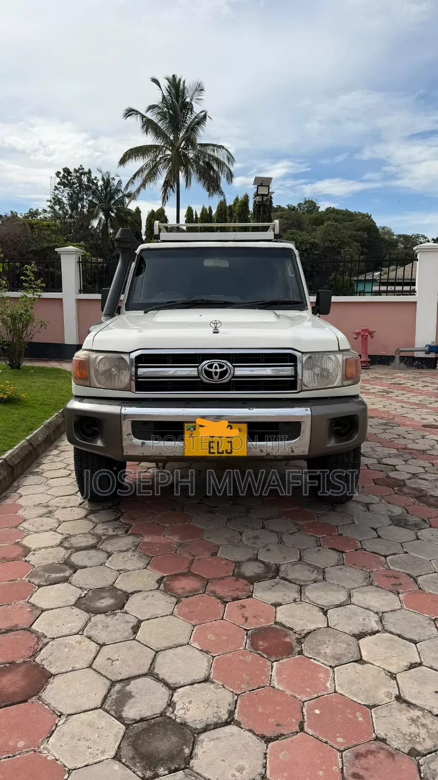 Toyota Land Cruiser 2014 White