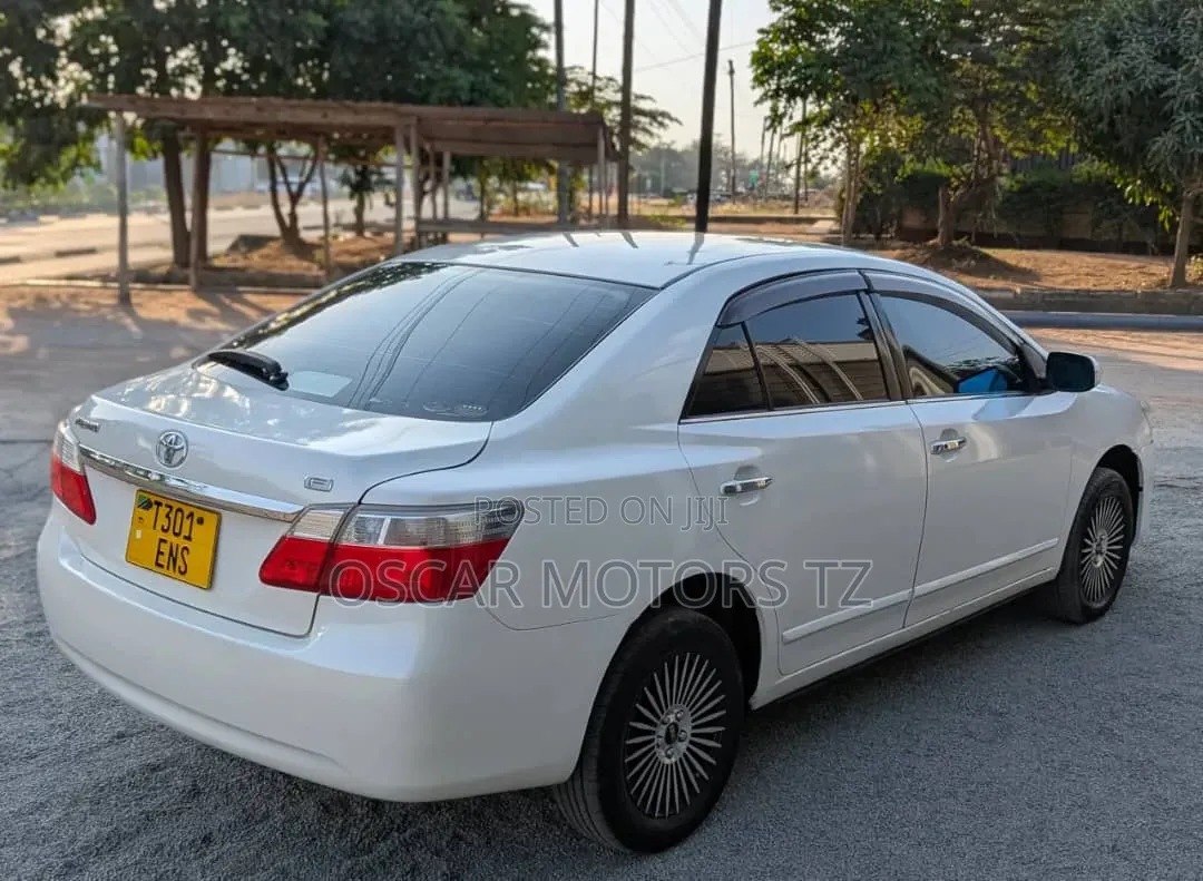Toyota Premio 2008 White
